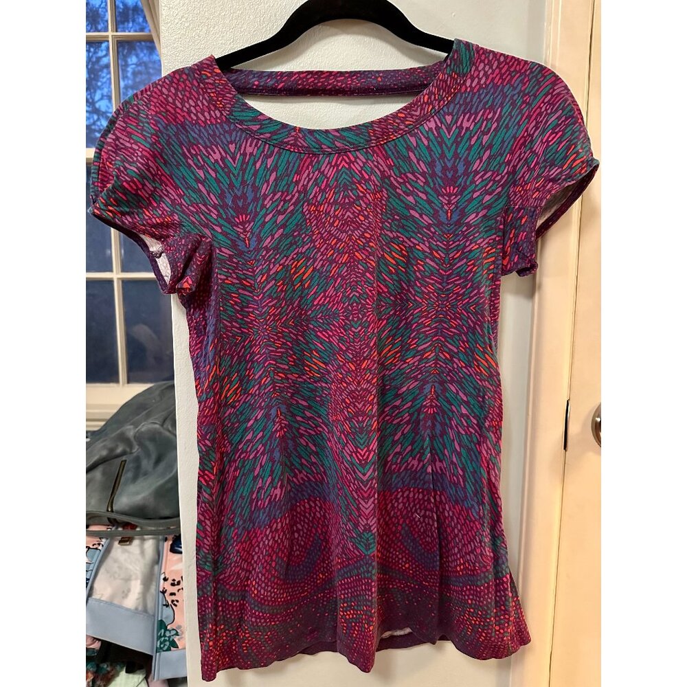 MARC by MARC JACOBS size S purple print knit top open back short sleeve